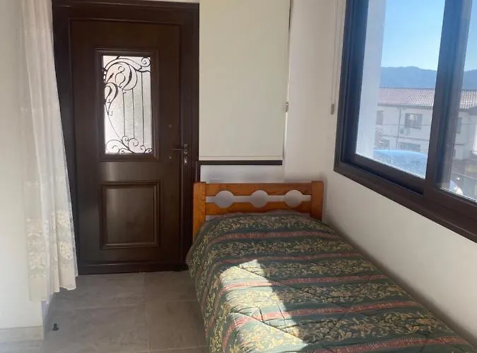 Theonikoshouse * Agros